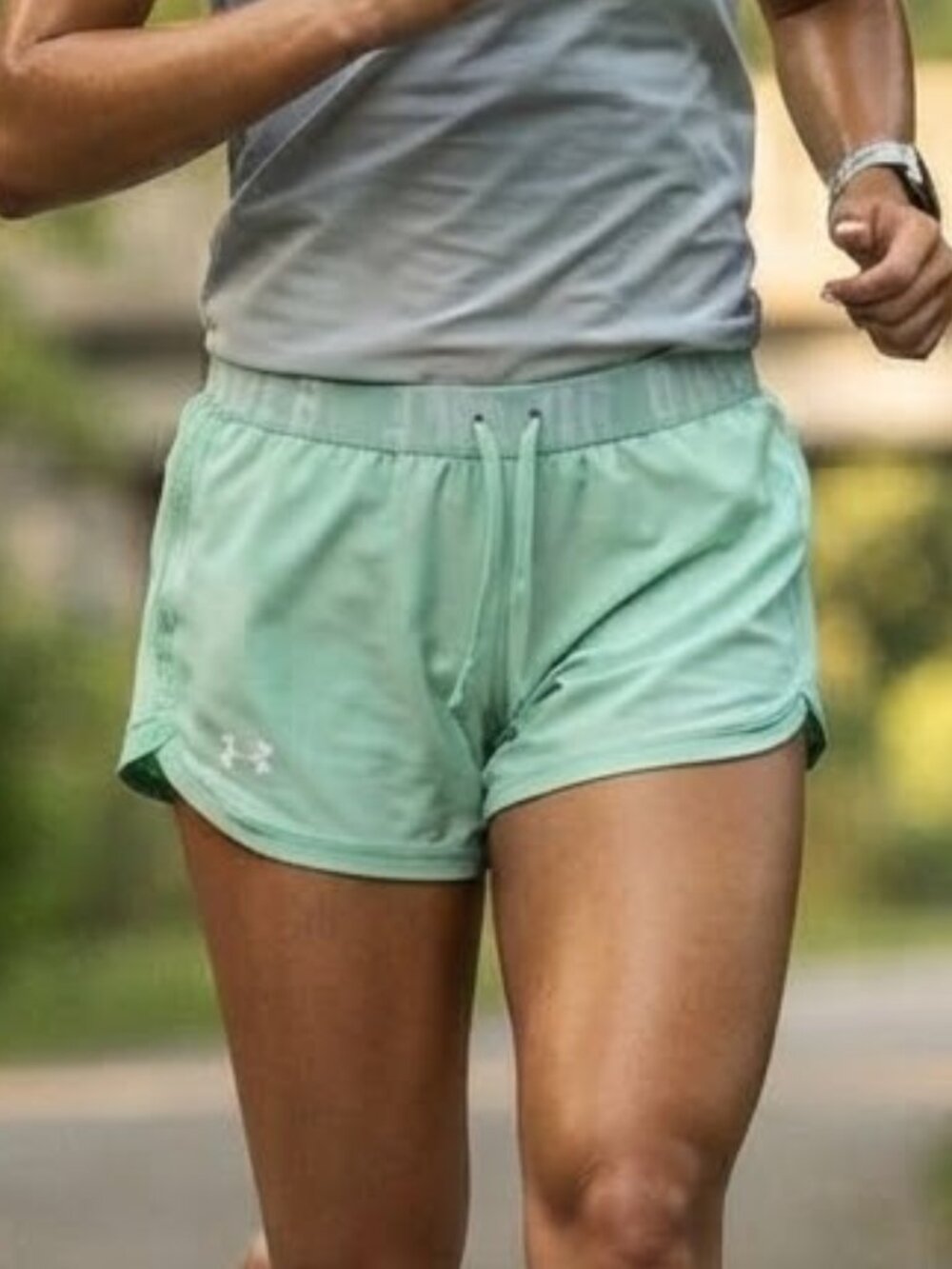 UNDER ARMOUR HeatGear Mint Teal Women’s Running Shorts Size M